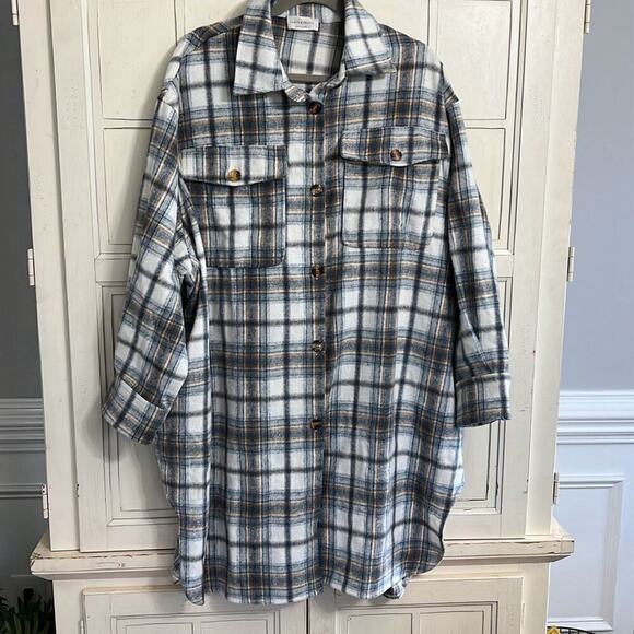 Saints & Hearts size medium - large M/L plaid flannel Shacket jacket oversized - Picture 1 of 3